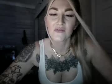 bombshellbaddie