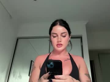 brunettebaddie9