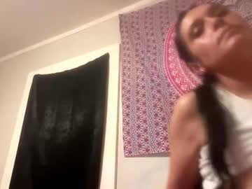 lonelymilfxoxo