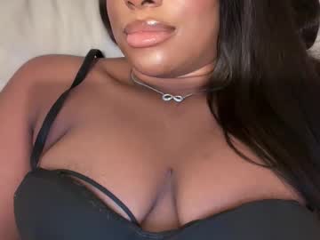 miss tia xo